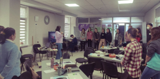 Chișinău. Sediul YK Neovita. Training pentru operatorii call-centrului YK Support Line.