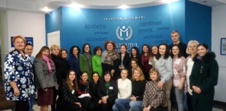 Psihologi și operatori de la telefonul de încredere YK Support Line 0 800 800 22, după training-ul de la Chișinău cu Marija Raleva, psihoterapeut din Macedonia de Nord. | Foto: neovita.md