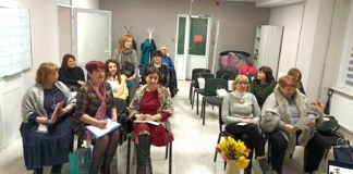 Ședința de evaluare trimestrială a activității celor 41 de centre Youth Klinic și de supervizare a activității de voluntariat în cadrul fiecărui centru prietenos tinerilor. Format hibrid - offline și online.